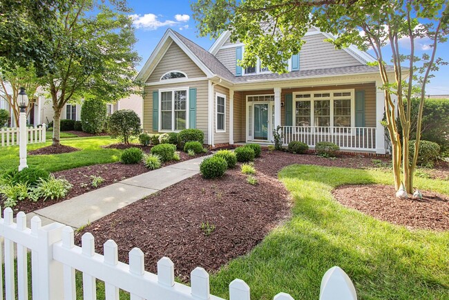 Building Photo - Beautiful Home in Stonehouse!