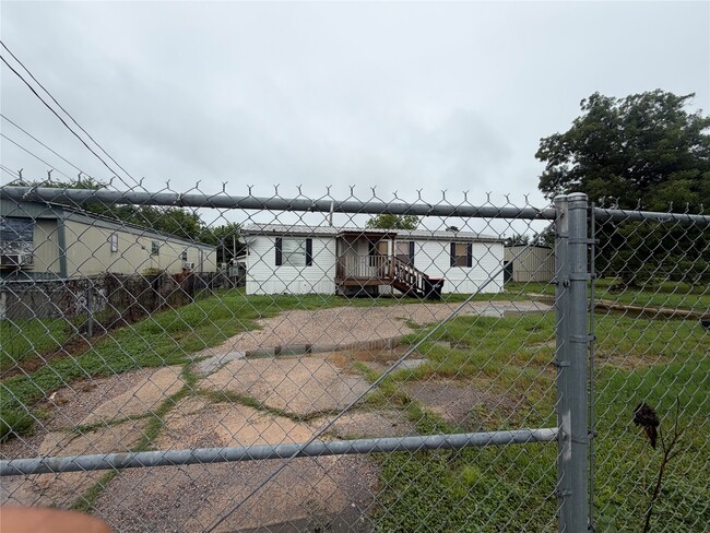 Photo - 14311 Force St