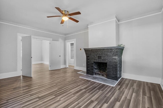 Building Photo - 1522 Columbia College Dr