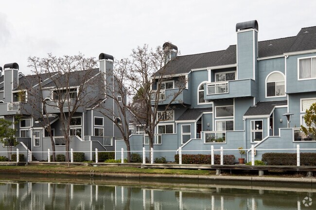 Building Photo - Redwood Shores Condo