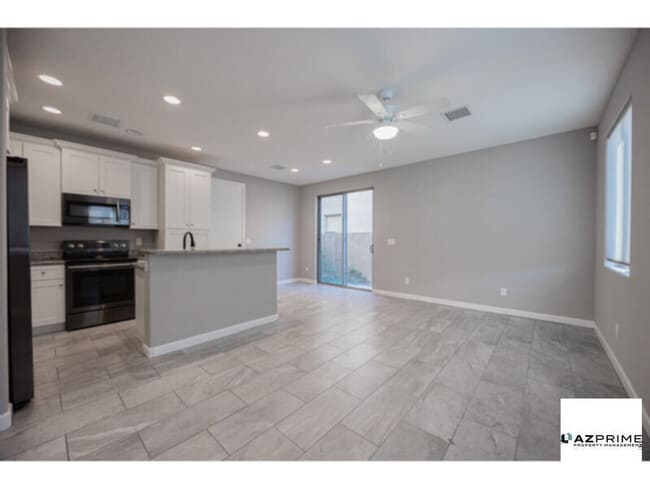 Photo - Exceptional Mesa 4/2.5 House with Modern Comforts!