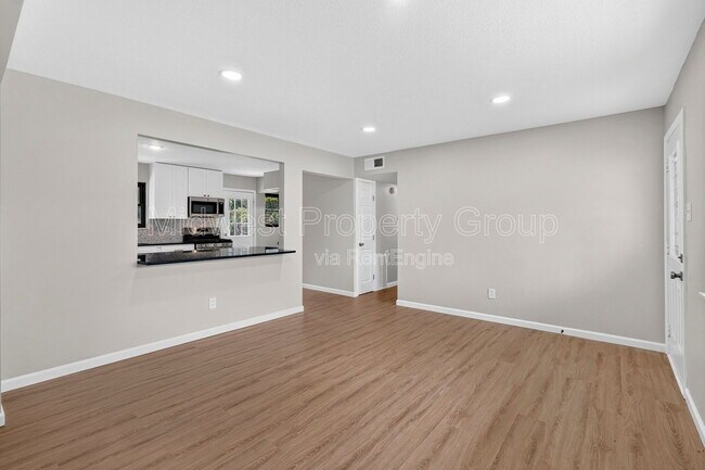 Photo - 216 Allen Dr