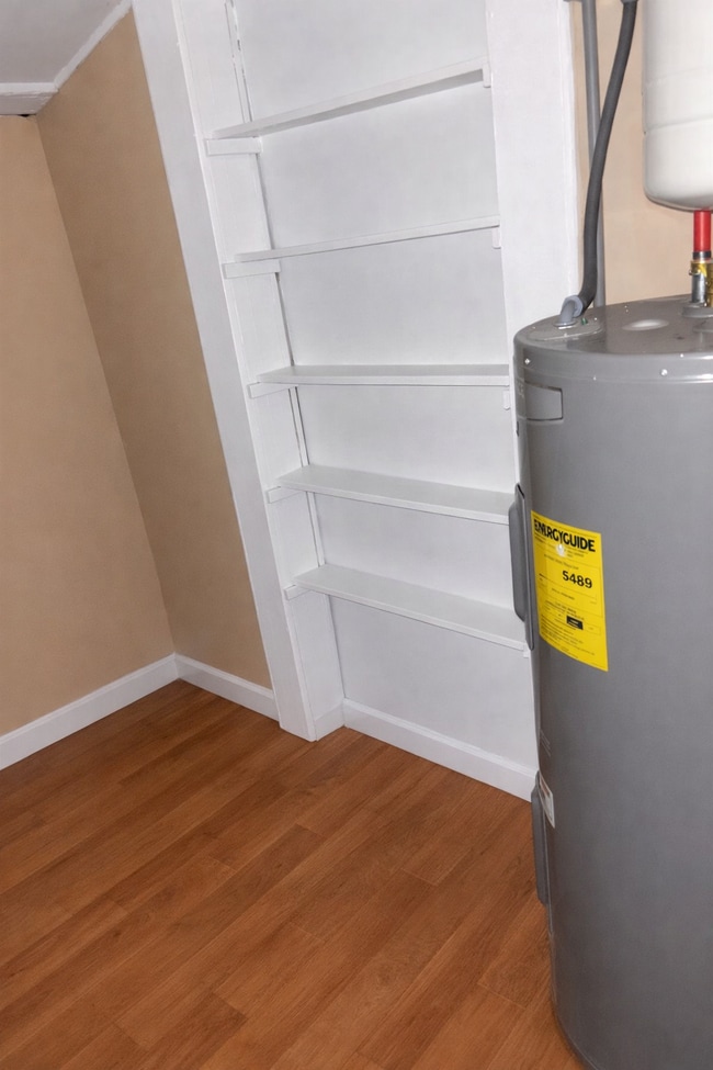 Photo - 4322 Mikado Ave