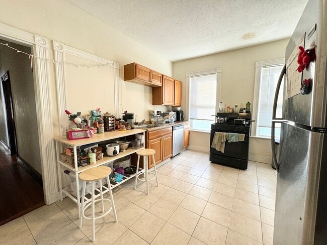 Photo - 692 Columbia Rd Unit 3