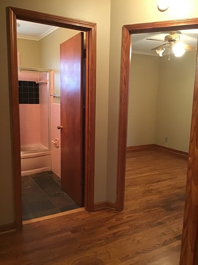 Photo - 1124 Hatchie St