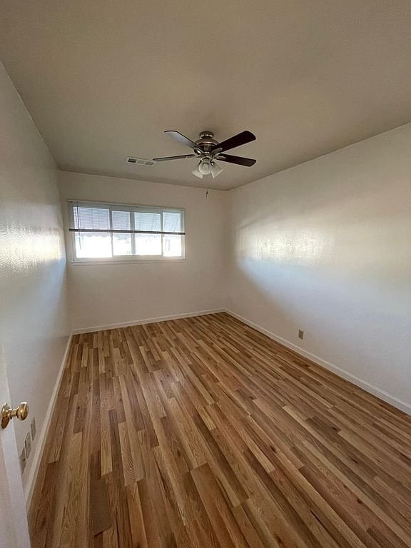 Photo - 16057 Mills Ave