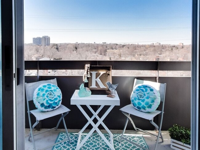 Photo - Bromsgate Apartments