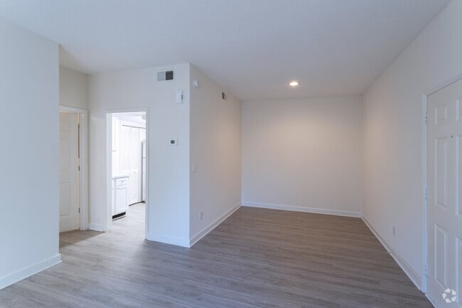 1BR, 1BA