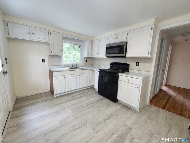 Photo - 13 Joemar Rd