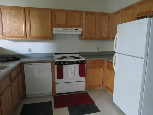 Kitchen - Hunsinger Apartments