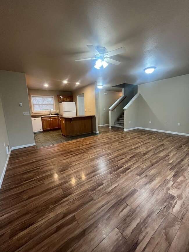 Building Photo - 3-Bedroom 2.5-Bathroom home in Eugene