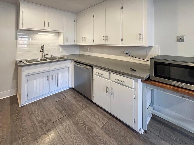 Photo - 5711 Xerxes Ave S