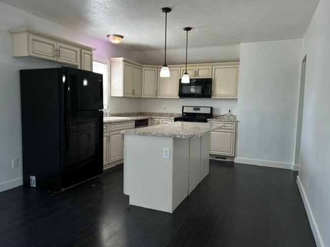 Building Photo - Chicago Development Unit House