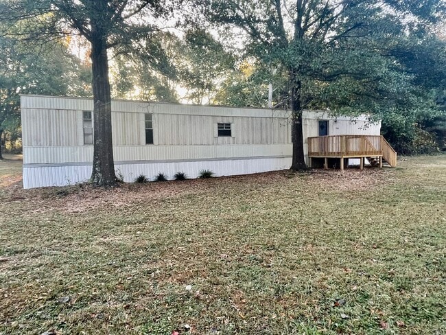 Photo - Adorable 2 bedroom 2 bath Trailer Home loc...