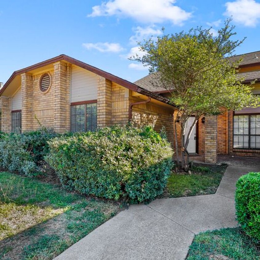 Photo - 4043 Saint Christopher Ln