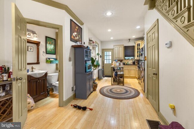 Photo - 139 Davis St