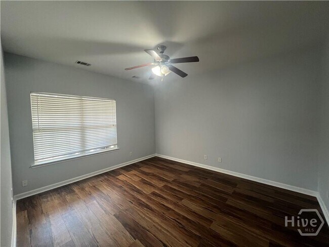 Photo - 4 bed, 2.5 bath townhouse