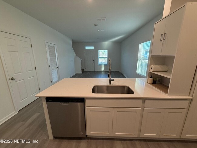 Photo - 891 Rivertree Pl