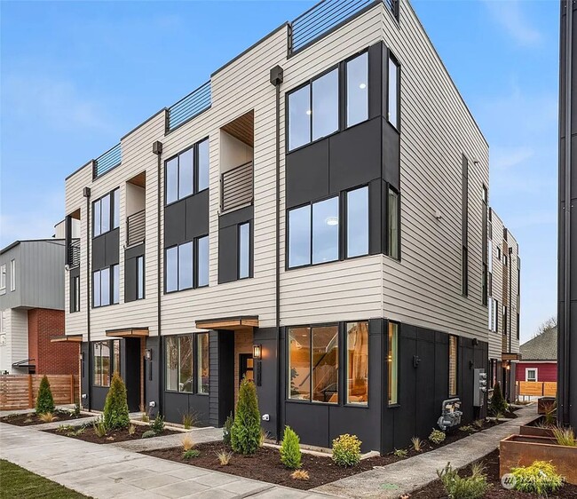 New Ballard Townhome - New Ballard Townhome