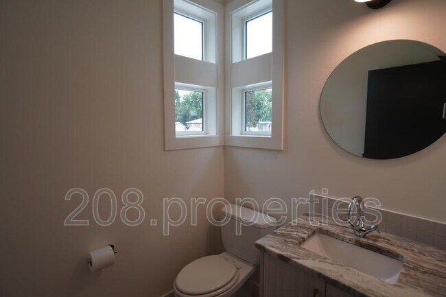 Photo - 4314 W Clark St Casa