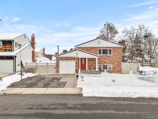 Building Photo - 12 Ross Ave