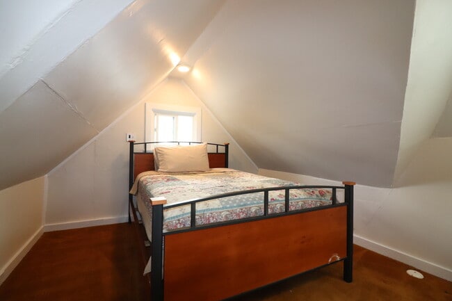 Building Photo - 83 Longwood Ave Rental