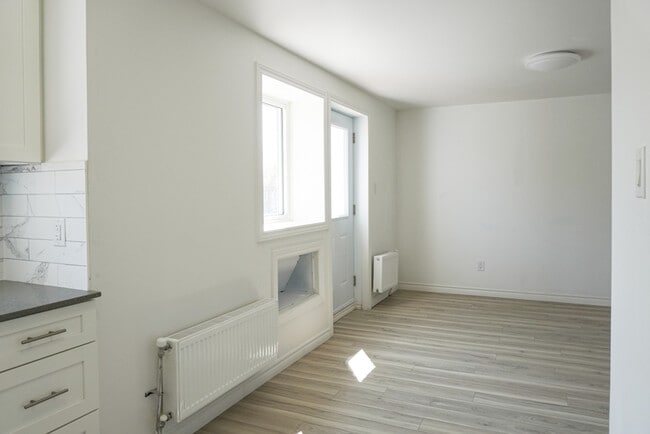 Photo - 630 Cummings Ave Unit 211