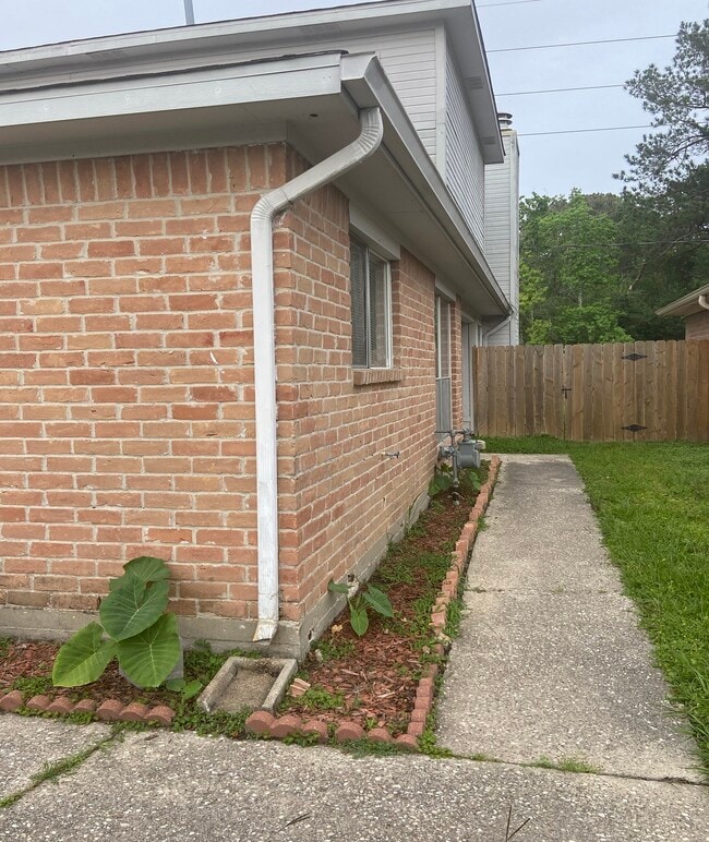 Photo - 7842 Winehill Ln