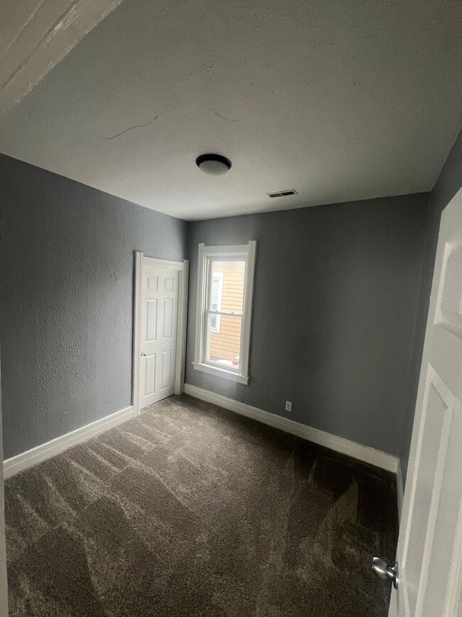 Photo - Cute 2 Bed/1bath home close to school