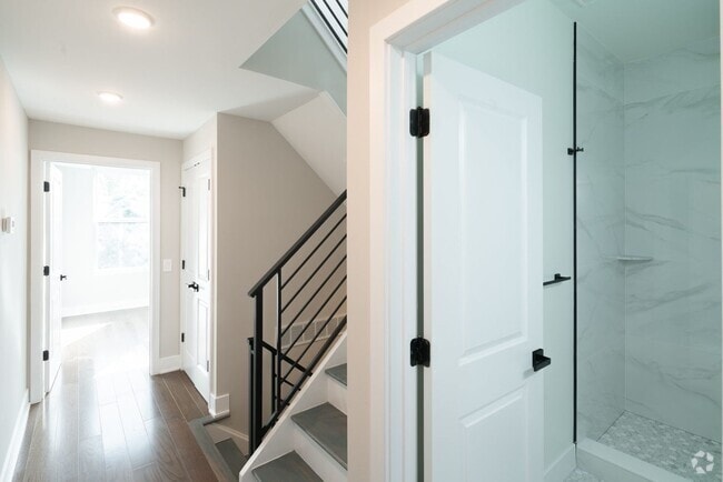 Building Photo - Brand New Luxury Temple Student Housing Rental
