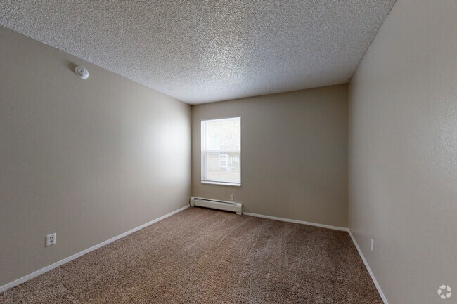 2BR, 1BA - 750SF - Bedroom 2 - Waterview on the Parkway Apartments