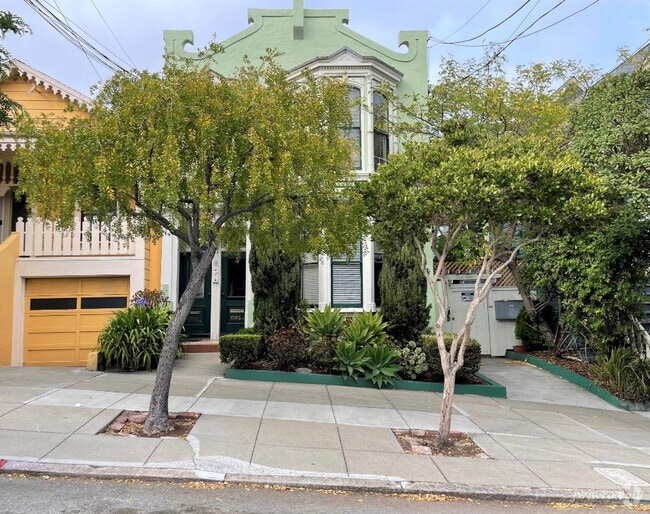Building Photo - 3986 Cesar Chavez St Unit B Rental