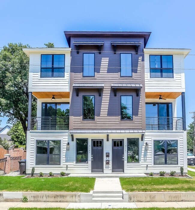 Photo - 3145 Forest Park Blvd Unit Full