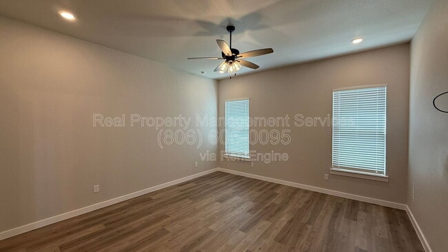 Photo - 2915 Tractor Ave