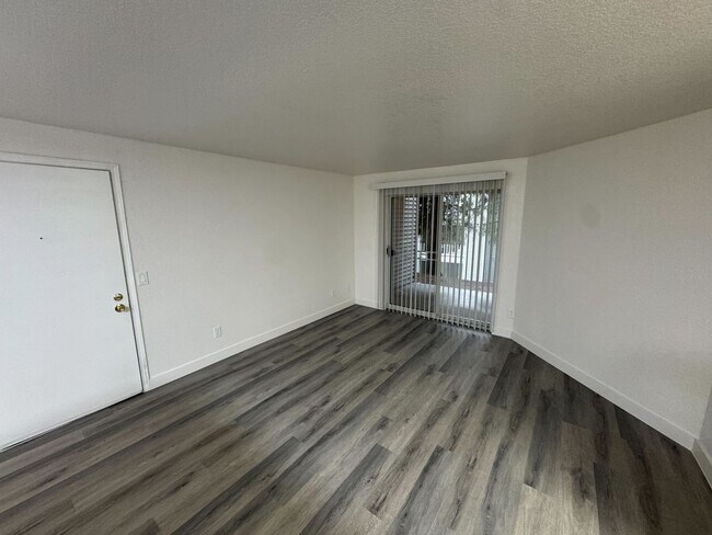 Photo - Wellington Place Apartments