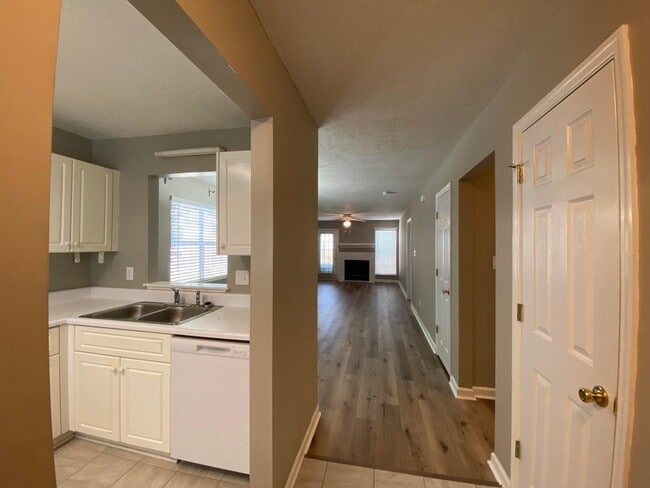 Photo - 4723 Brookwood Dr