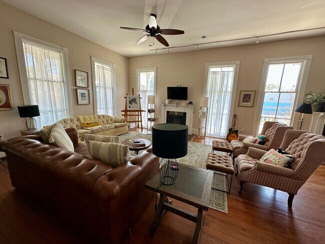 Photo - 3 BED | 2.5 BATH | WRAP AROUND PORCHES | MIDTOWN