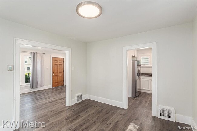 Photo - 202 N Washington Ave
