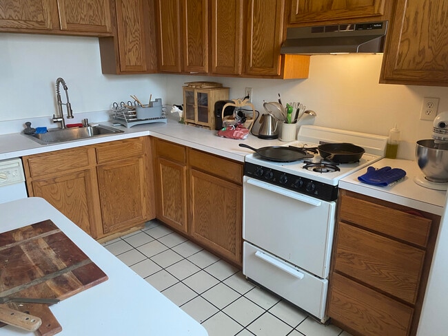 Photo - 1127 Commonwealth Ave Unit 34