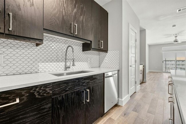 Photo - 3114 S Congress Ave Unidad 302