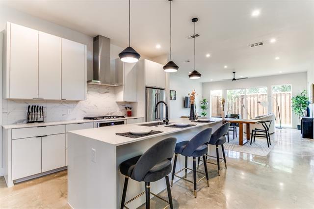 Photo - 911 Muncie Ave