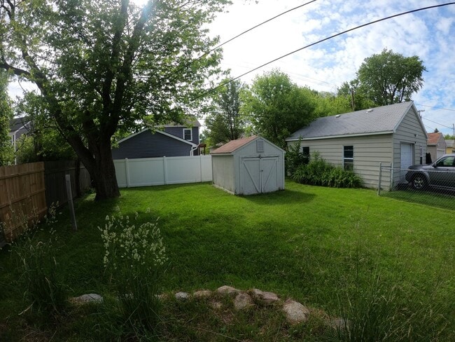 Photo - 2 bed 1 bath Berkley ranch
