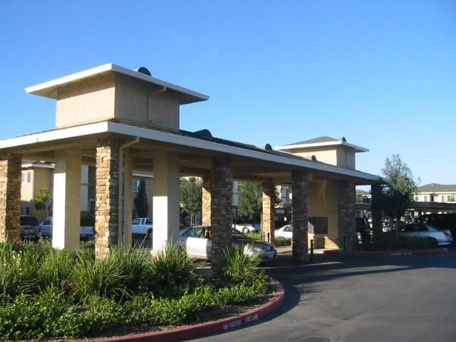 Área de buzón de correo - River Oaks Apartments