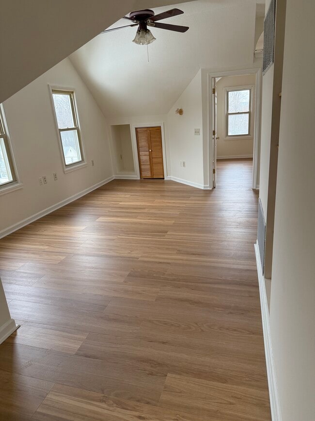 Photo - 25 Lawndale Ave