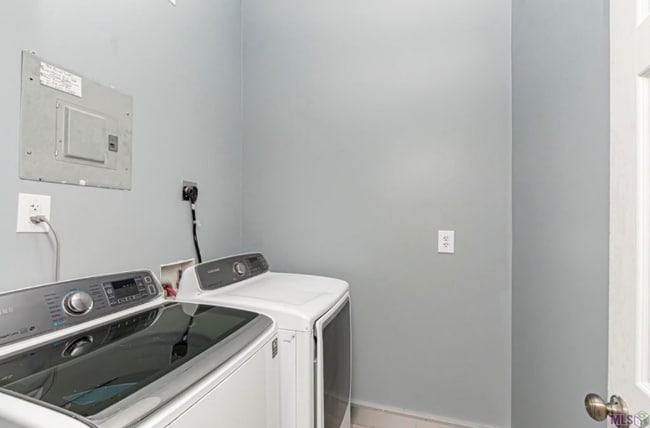 Photo - 1867 Stafford Dr Unit B