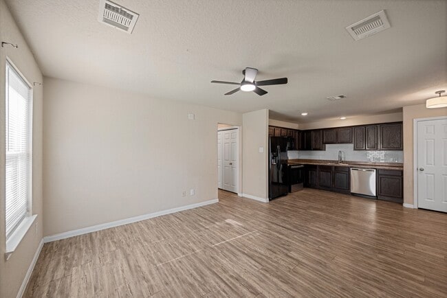Photo - 16645 E Forrestal