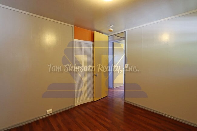 Photo - PRICE REDUCTION - Upstairs duplex unit in ...