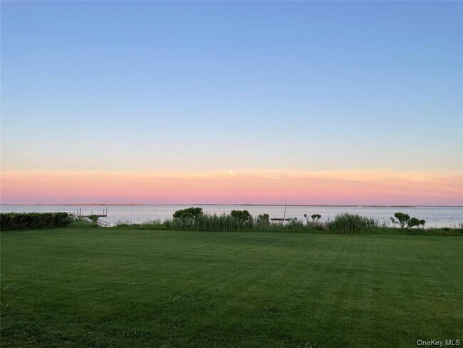 40 Tuthill Point Rd