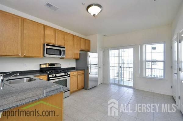 Photo - 129 Gawron Ct