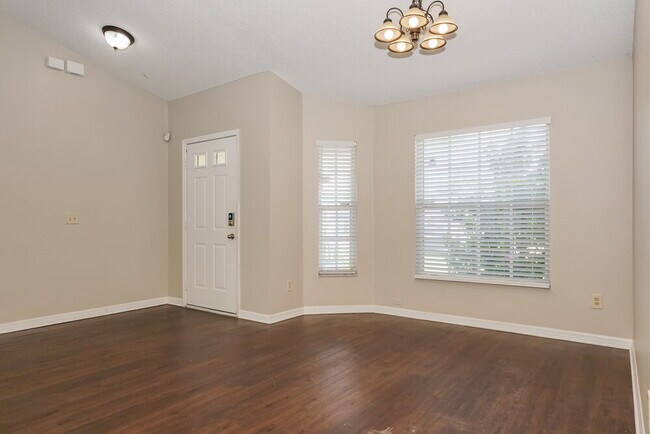 1561 Ortega Ave